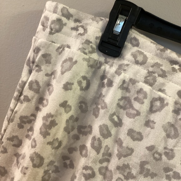 SONOMA Goods For Life pajama pant Woman’s 2X animal print banded bottom - Picture 4 of 16